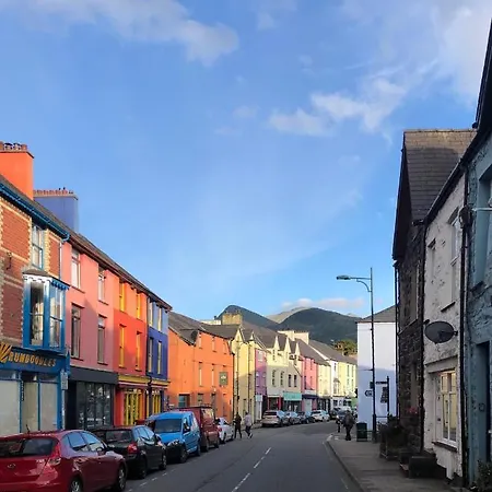 Snowdon Holiday Let, Brand New Home In The Heart Of Llanberis Exterior photo